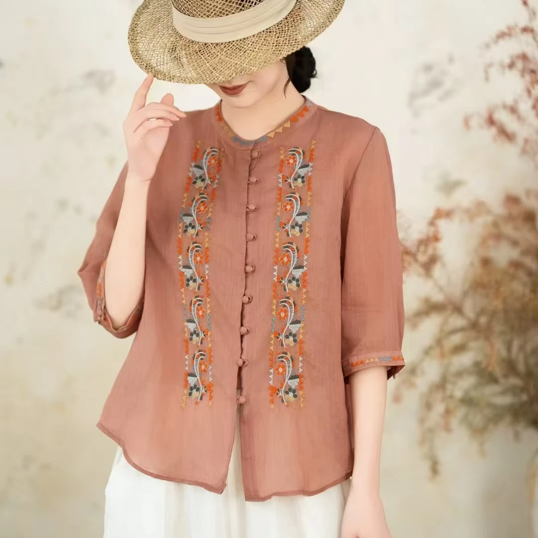 2025春季新款苎麻民族风复古重工刺绣衬衫女宽松大码减龄上衣薄