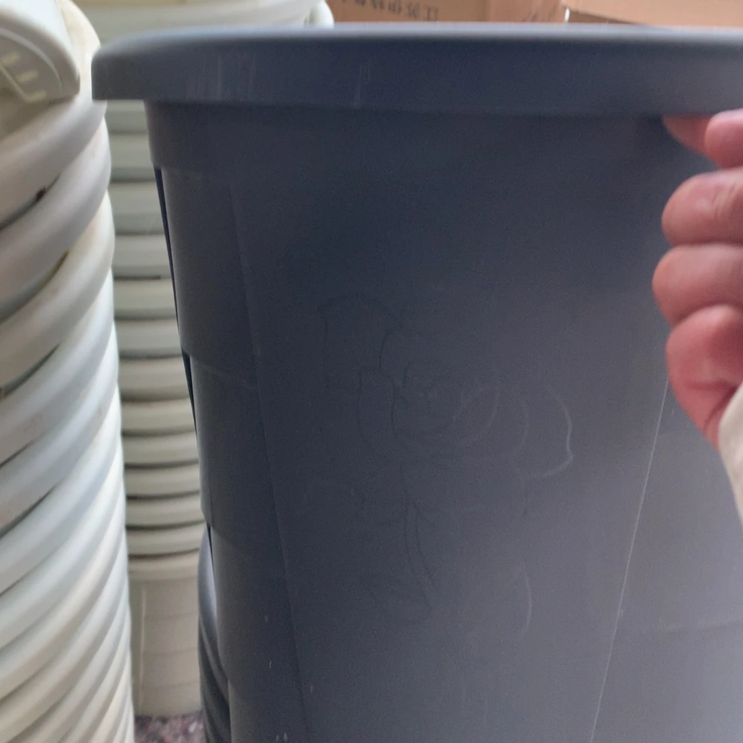 红陶我****）42口灰黑侧孔无托4个瑕疵