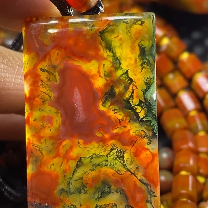 玛瑙/玉髓颈饰未镶嵌