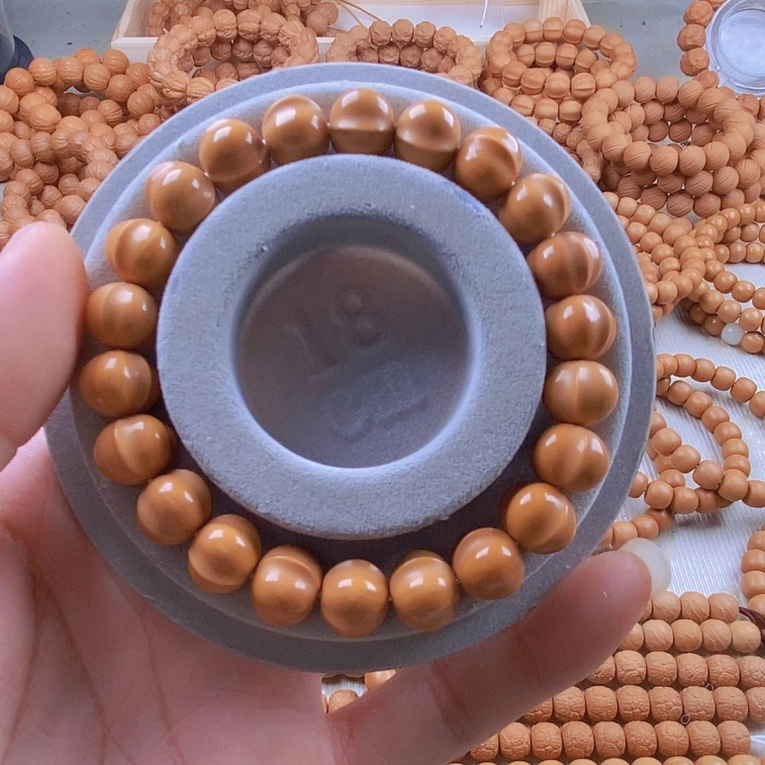 桃核手串全品小鲨鱼