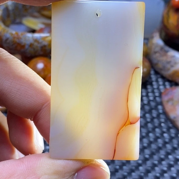 玛瑙/玉髓颈饰未镶嵌