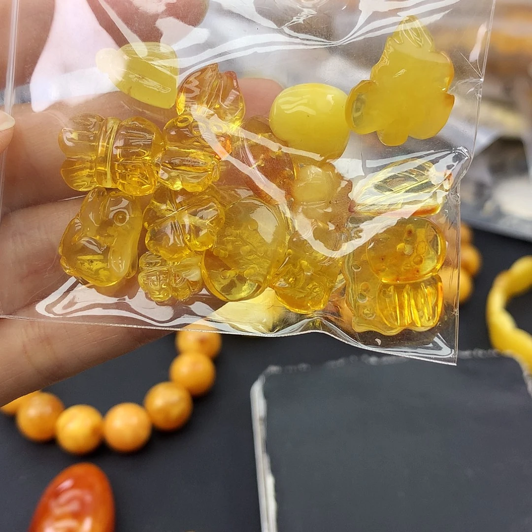 琥珀未镶嵌珠宝奇石