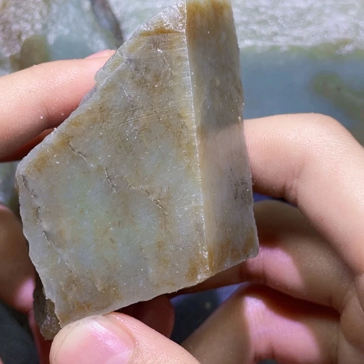 和田玉未镶嵌珠宝半成品