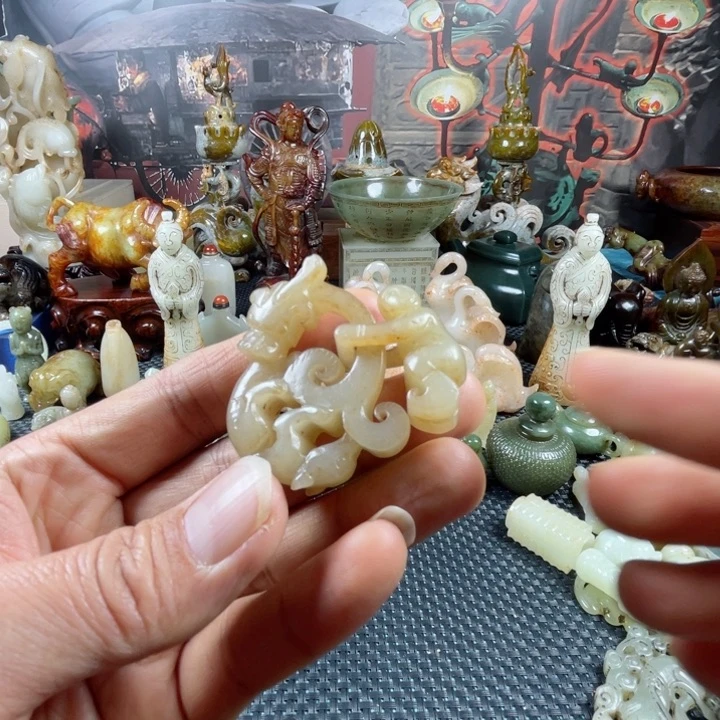 和田玉颈饰未镶嵌玉**金