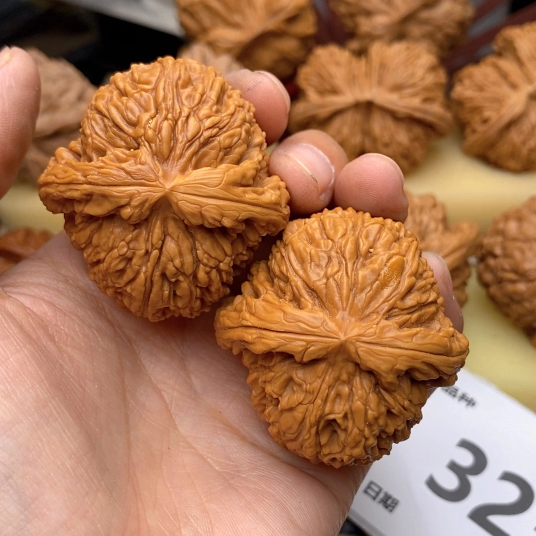 文玩核桃把件325高43南疆