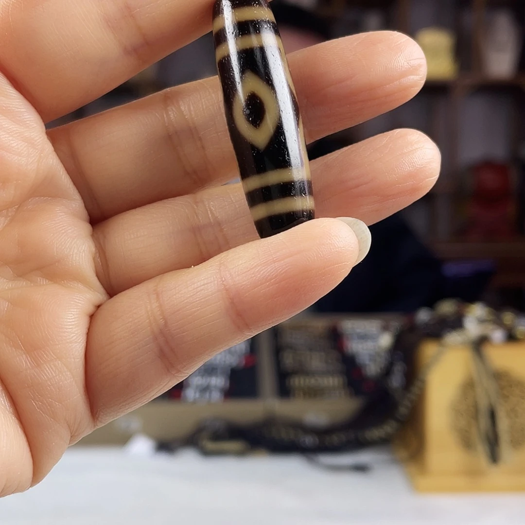 玛瑙/玉髓合金颈饰黑金