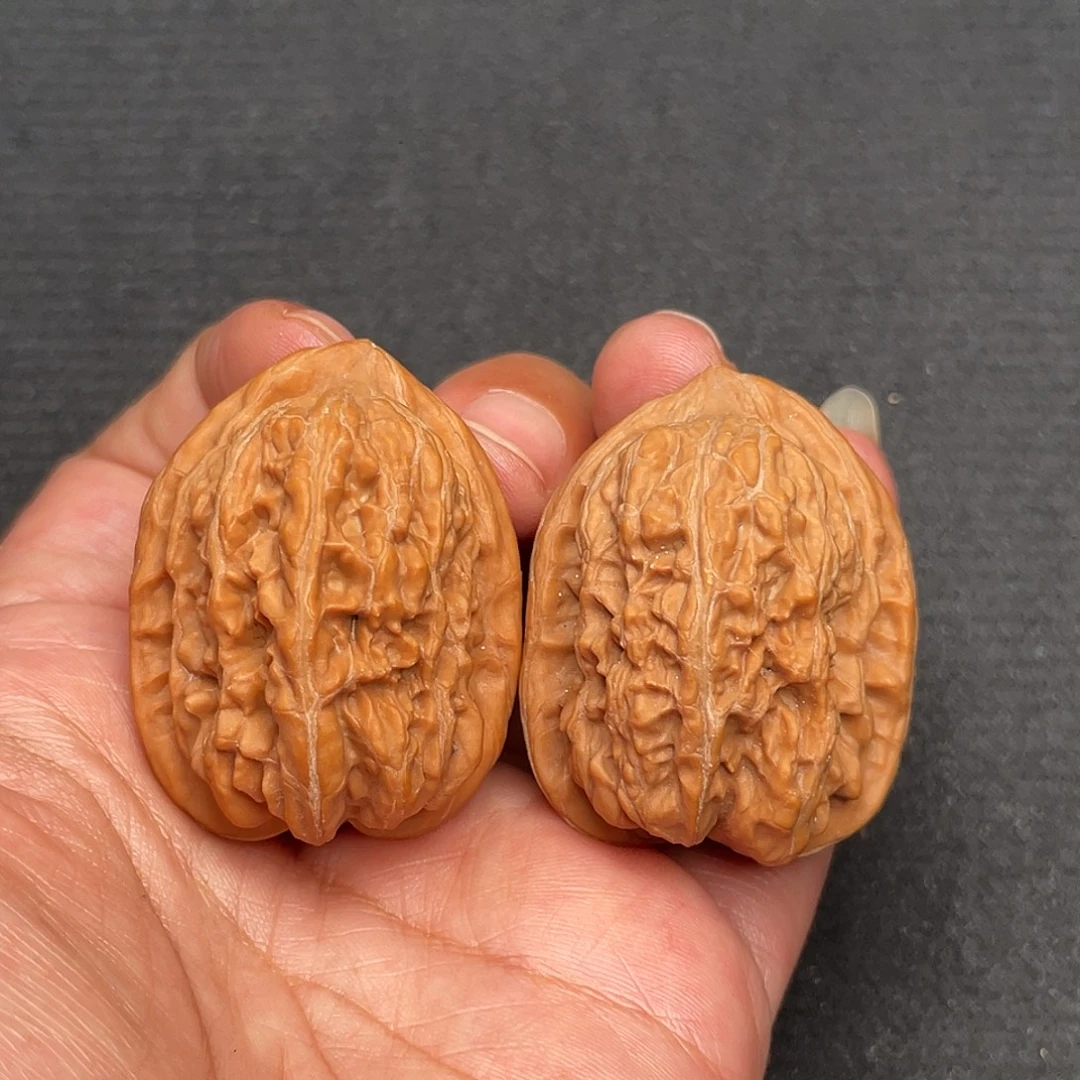 桃核把件33×36×41全品头茬赤龙鸡心XM3468