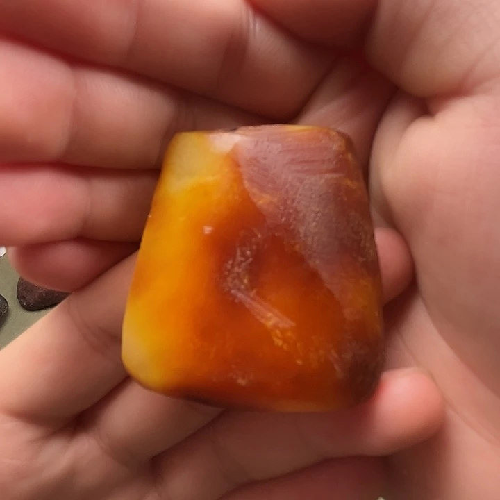 定制琥珀未镶嵌隆***醒纯天然蜜蜡吊坠