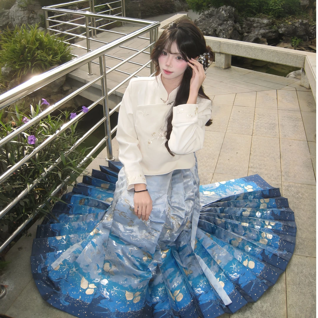 揽风华【海螺+玉蝶花影套装】原创设计汉服明制织金仿妆花马面裙