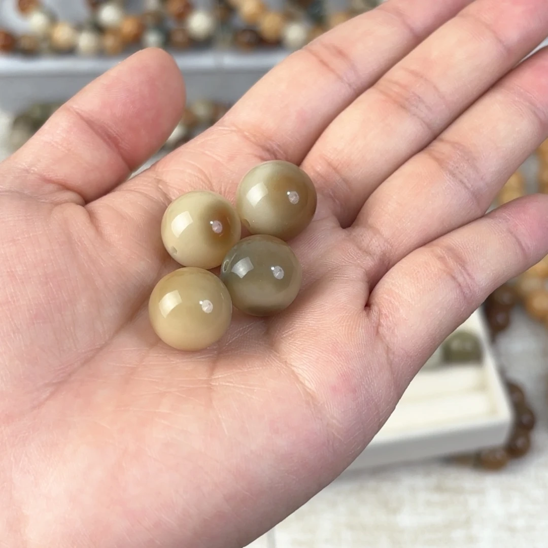 白玉菩提吊坠*️3+1颗