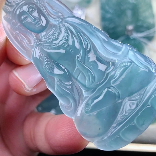 【闪购商品】翡翠颈饰18K金镶嵌天然翡翠