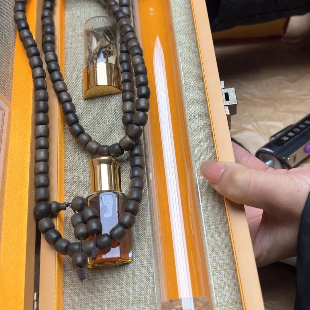 大叶紫檀（黑酸枝木类）