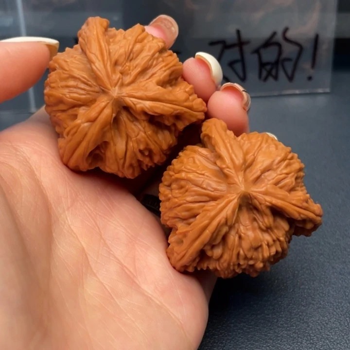 利***娘文玩核桃吊坠白狮子