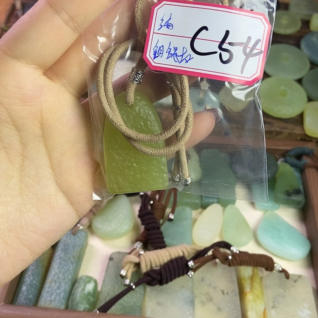 蛇纹石玉手链未镶嵌不**儿