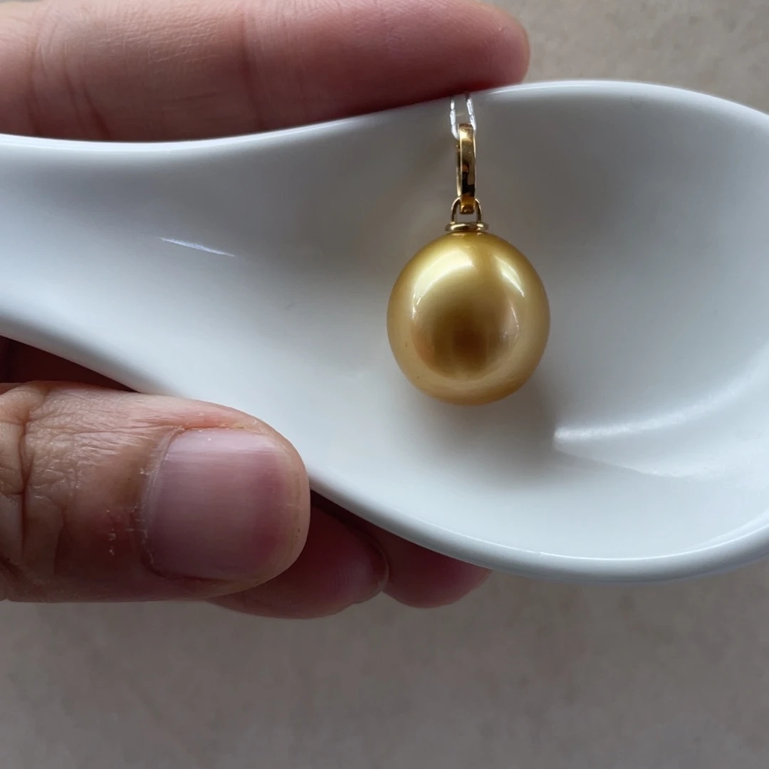 18K金镶嵌海水珍珠吊坠(不含链)14.5mm