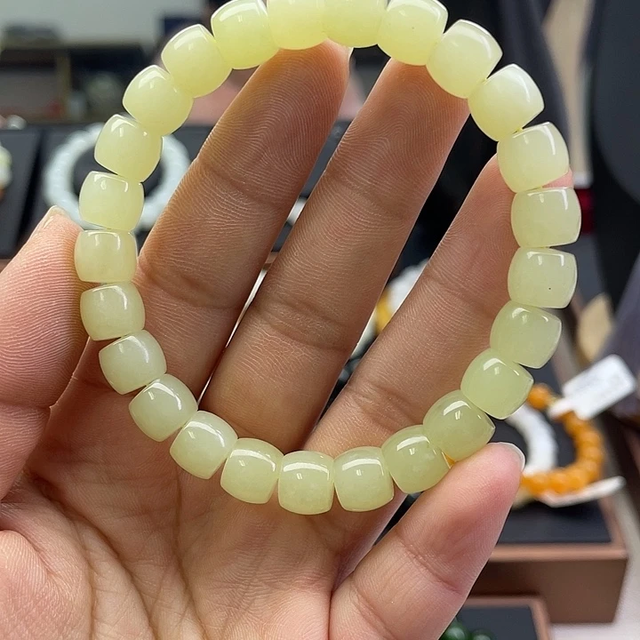 和田玉未镶嵌手串