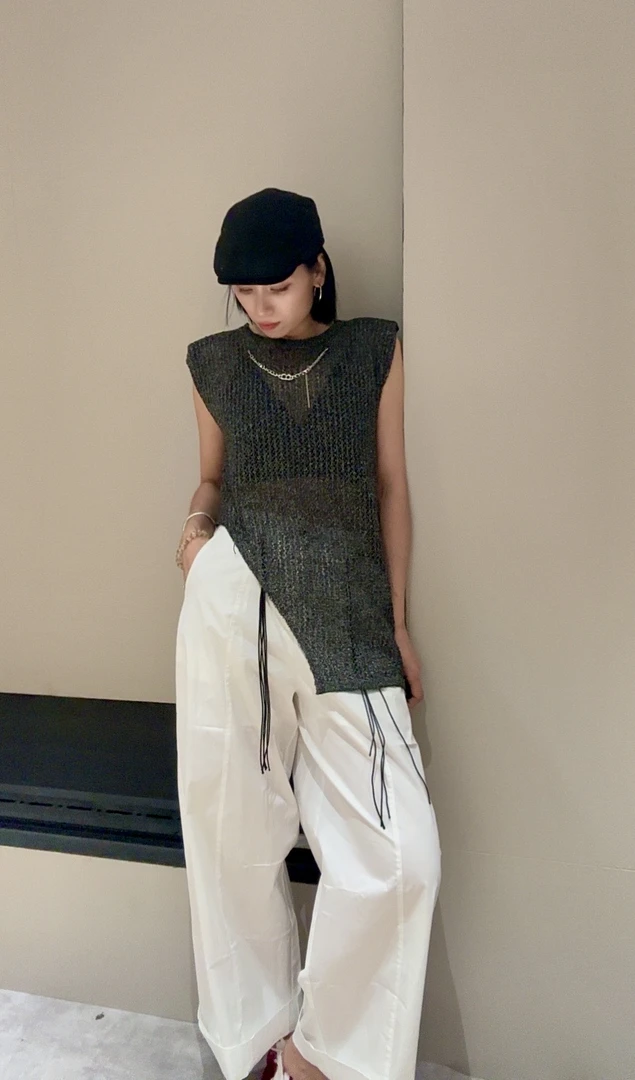 针织休闲风T恤休闲短款时尚黑色绑带圆领无袖链条823MX