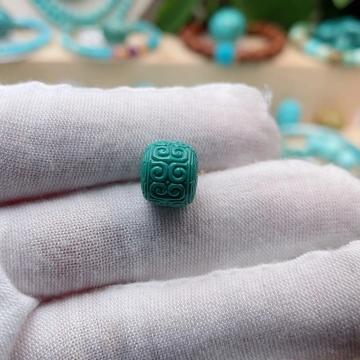 绿松石配饰未镶嵌