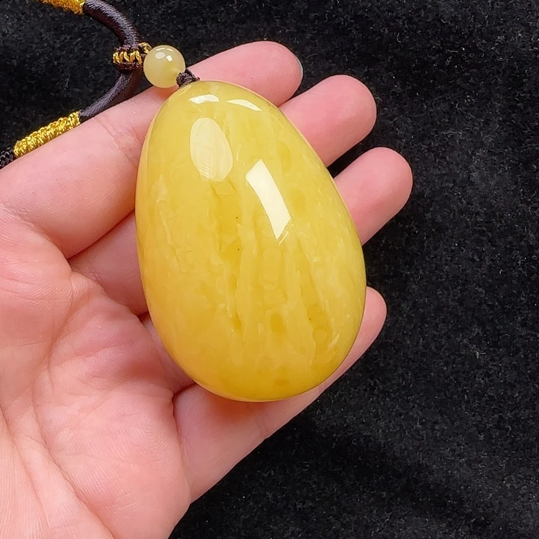 蜜蜡未镶嵌珠宝奇石
