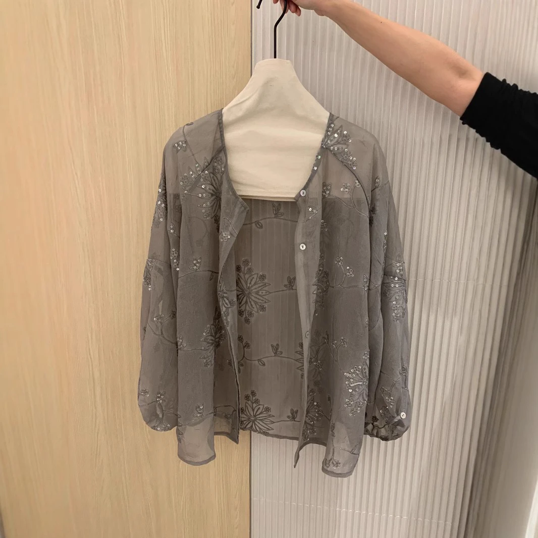 灰灰呀！高货！泡菜国！975 中式重工设计感亮片防晒开衫外套