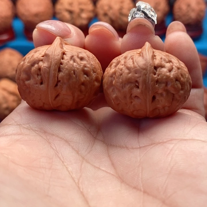 核桃精品文玩核桃手捻麒麟磨