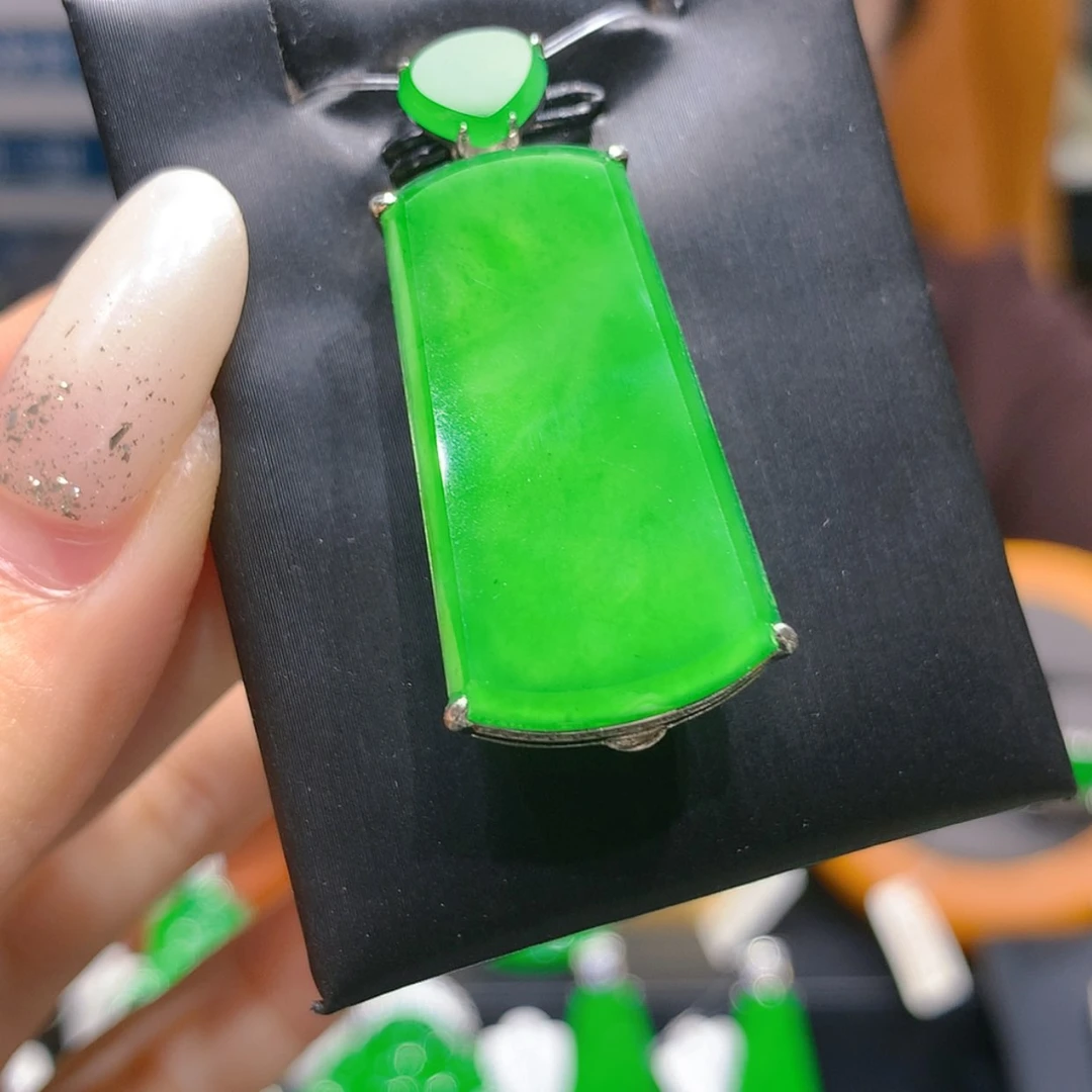 【闪购商品】颈饰银S925镶嵌翡翠5柒姐