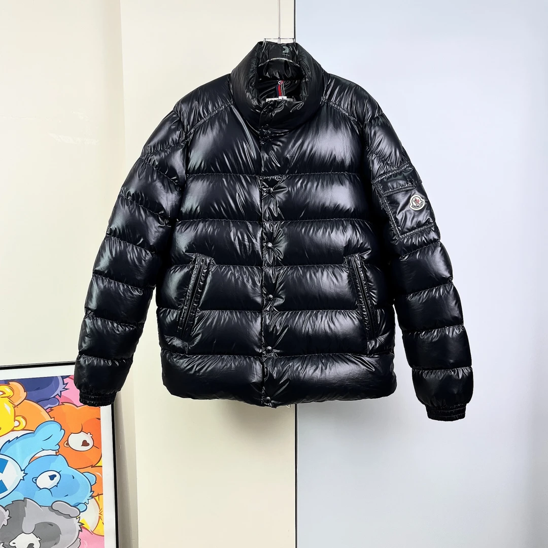 99新 MONCLER 羽绒服/4码/Xsp34205