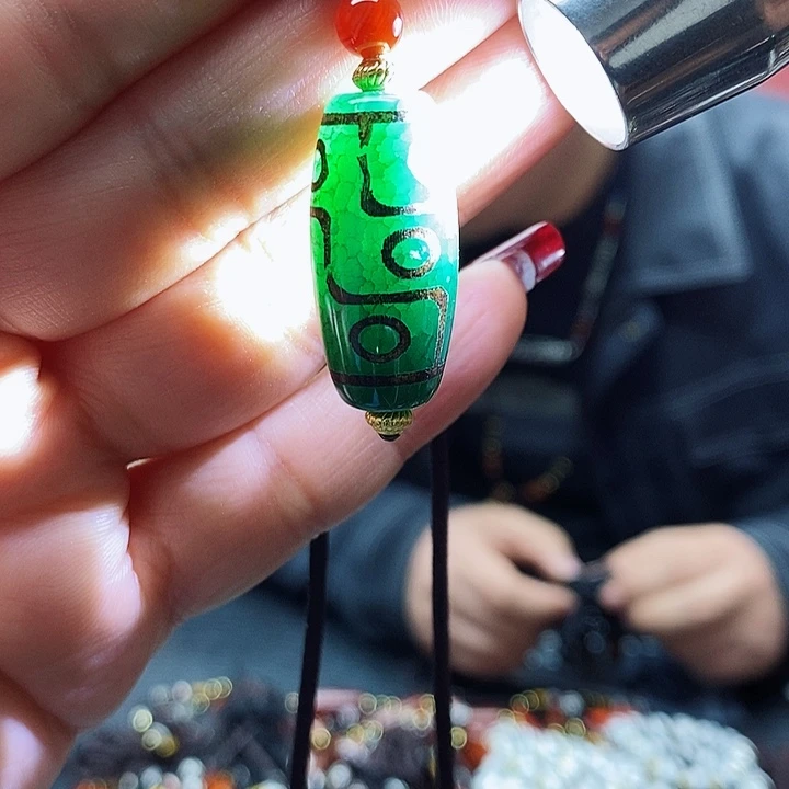 玛瑙/玉髓颈饰合金