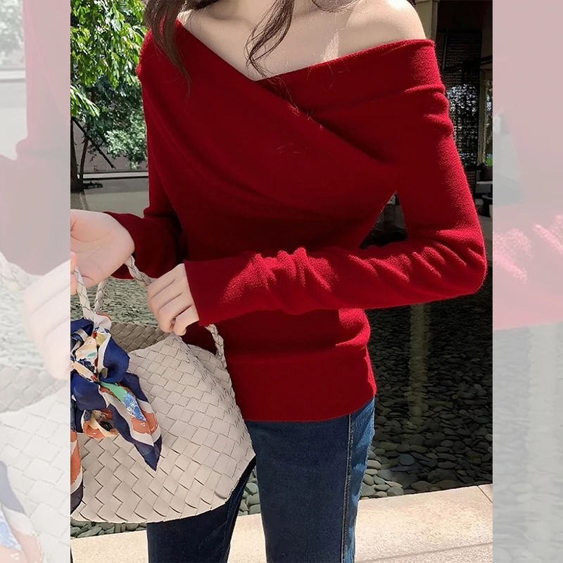 洋气时髦气质新款潮牌女装秋冬衣服跨年红色交叉v领露肩针织毛衣