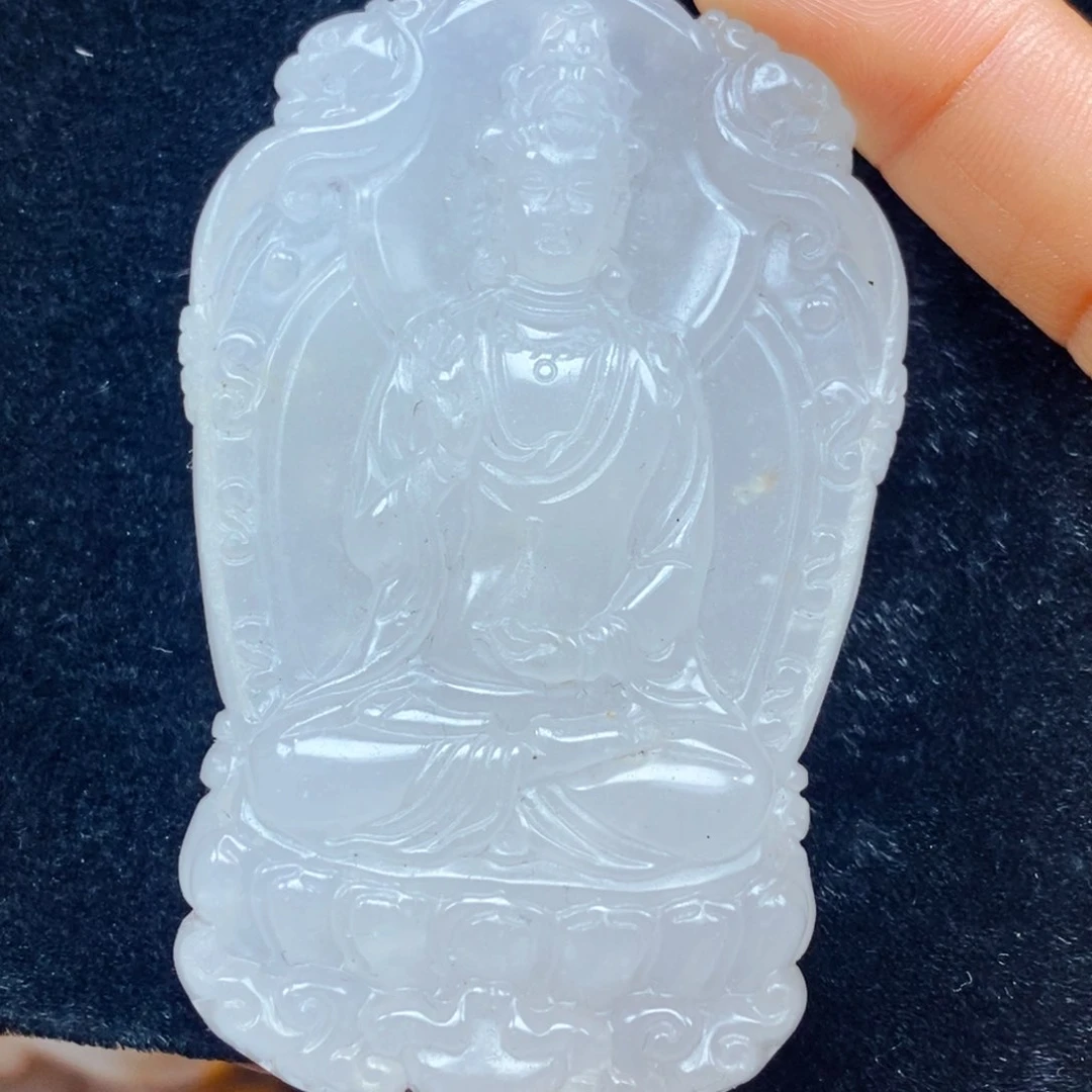 未镶嵌石英质玉（黄龙玉）颈饰