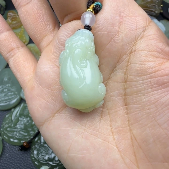 ****儿和田玉未镶嵌珠宝奇石