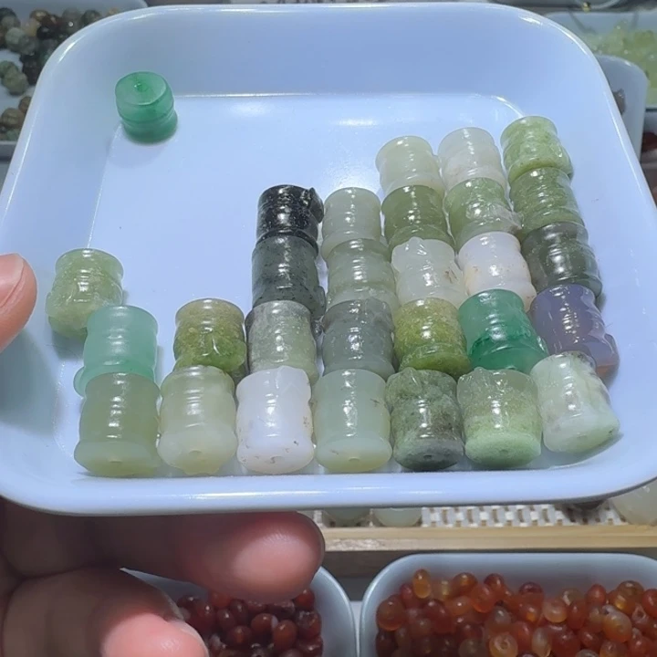 和田玉未镶嵌珠宝半成品玩*