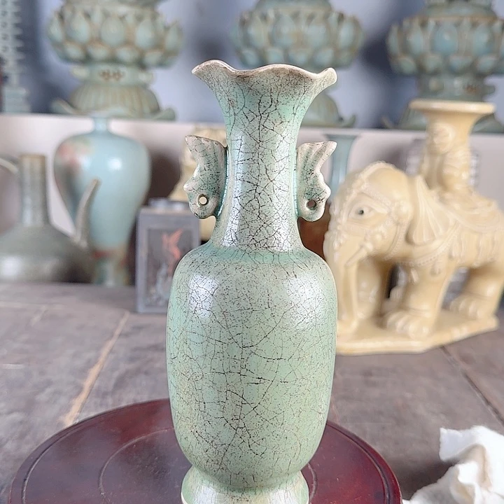 柴窑凤耳瓶品相完美