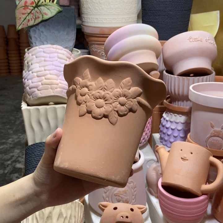 15×14红陶花边花束 粗陶1个
