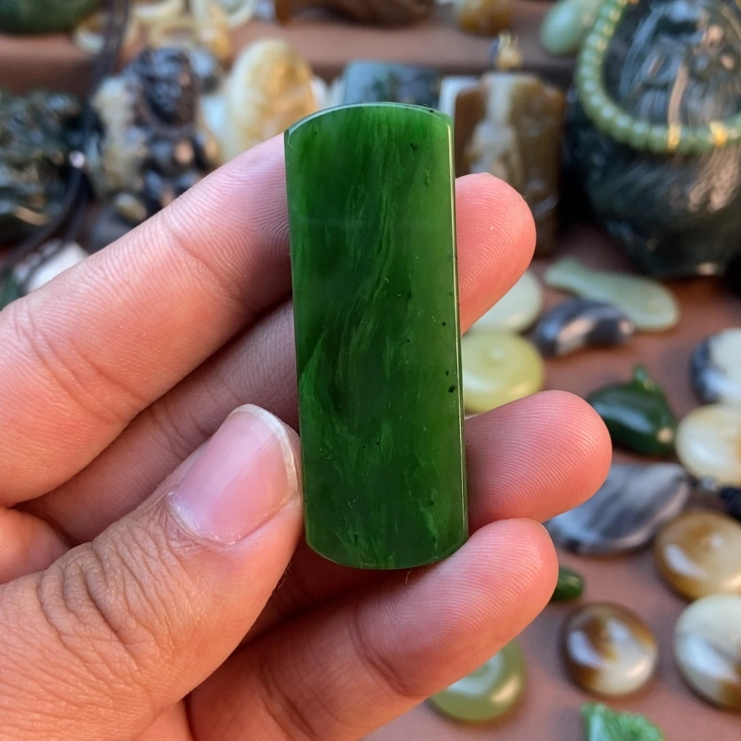 早****和田玉未镶嵌挂件