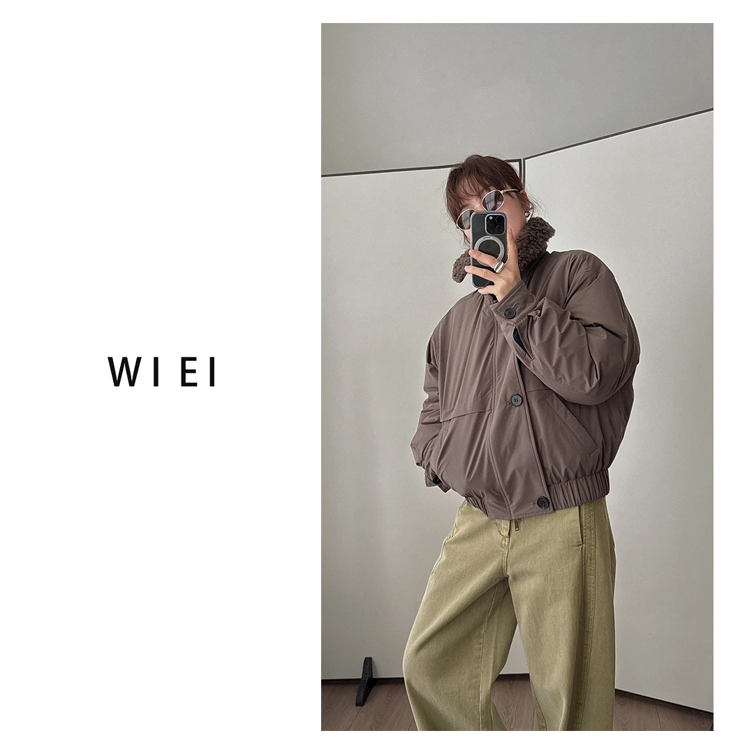 《WI EI》克莱街区*95安心白鹅绒工装毛毛领夹克羽绒服W25408023
