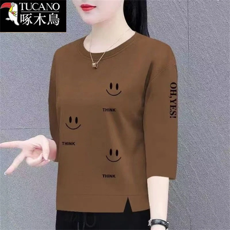 啄木鸟夏季薄款开叉七分袖圆领T恤女2025年新款印花大码显瘦上衣