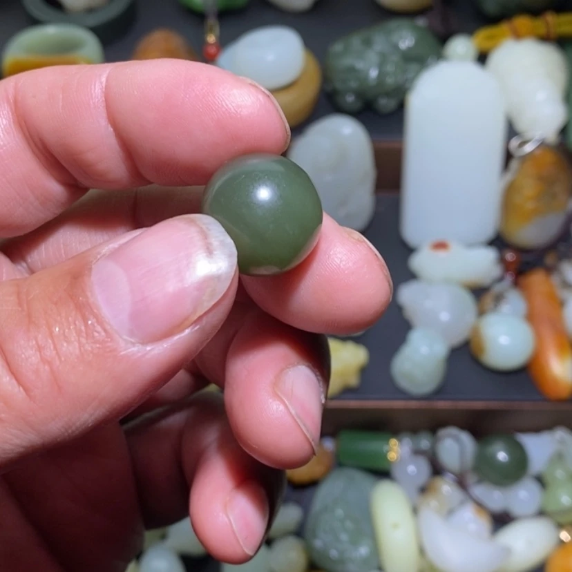 【闪购商品】和田玉挂件未镶嵌花*