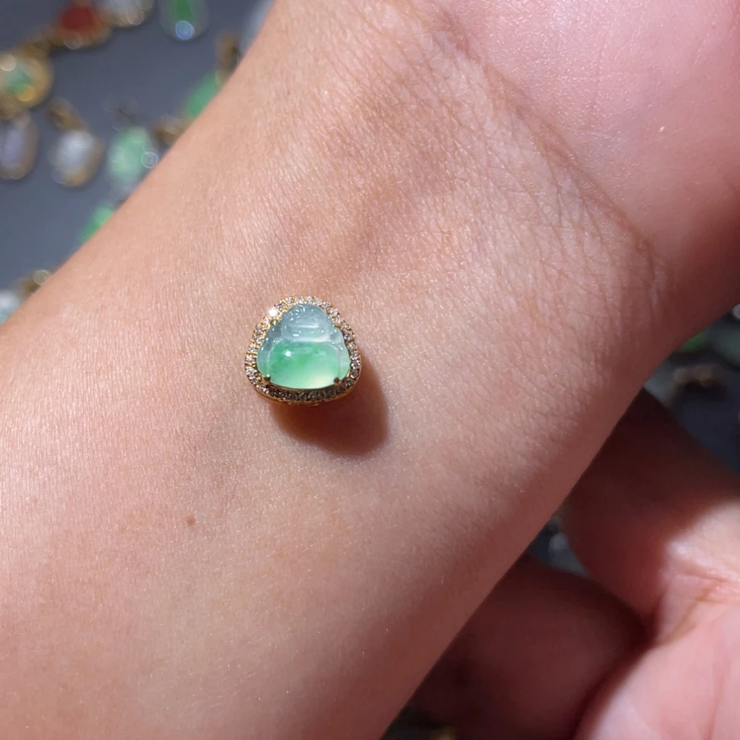 吊坠(不含链)18K金镶嵌翡翠