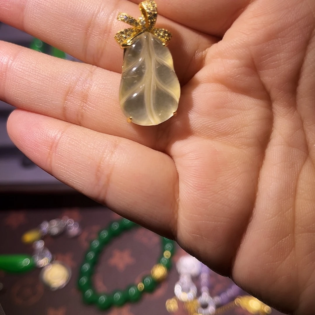 H***S玛瑙/玉髓银S925镶嵌颈饰