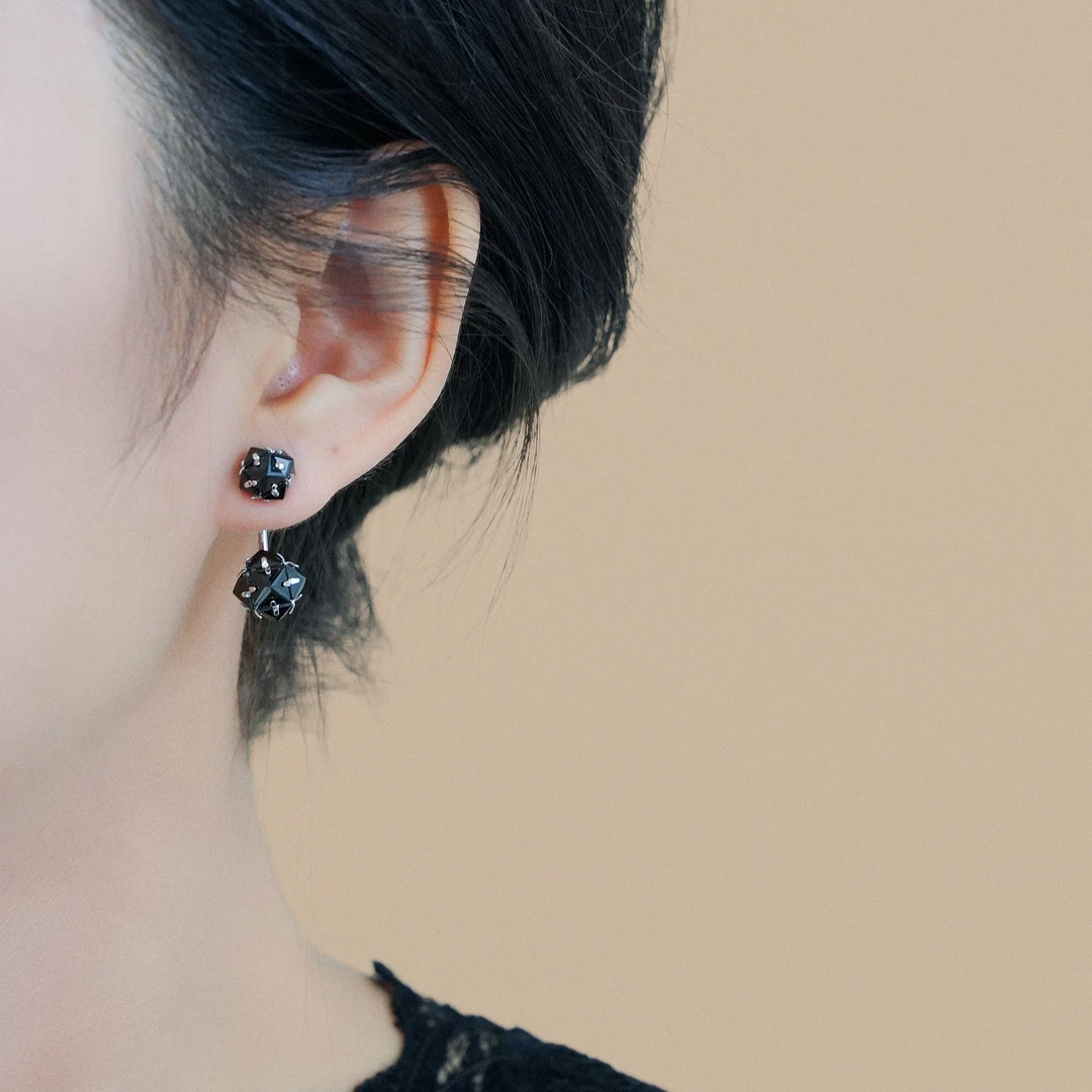 铜合金耳饰 黑色锆石后挂耳钉小众设计感高级轻奢气质耳环新款潮