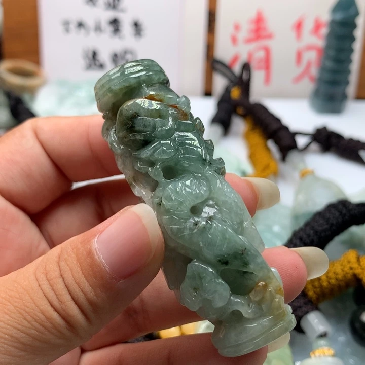 翡翠未镶嵌颈饰保真天然A货翡翠