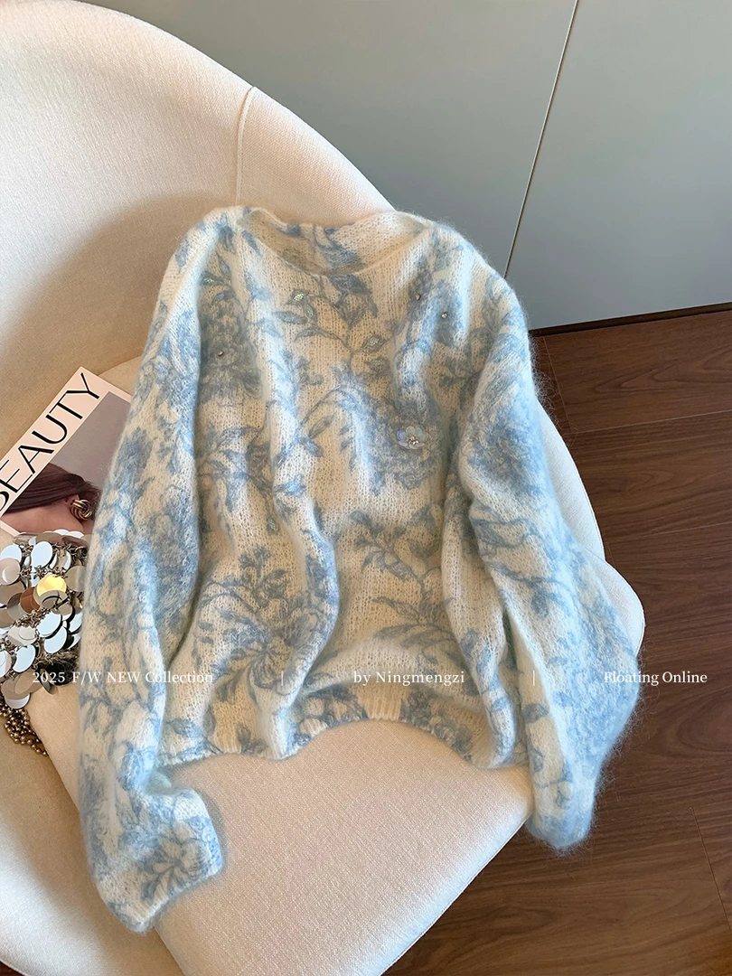 蓝色印花钉珠亮片长袖毛衣女2025早秋新款设计感慵懒风显瘦上衣韩