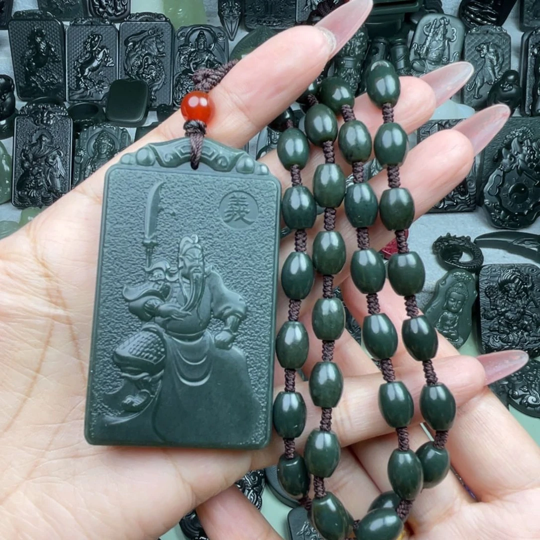 颈饰未镶嵌和田玉