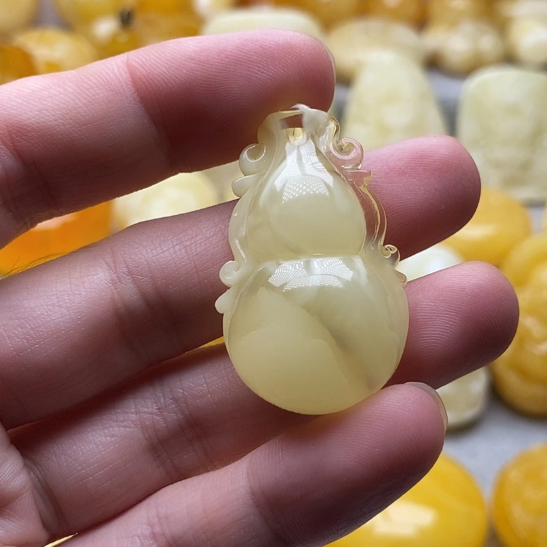 琥珀颈饰未镶嵌琥珀蜜蜡吊坠