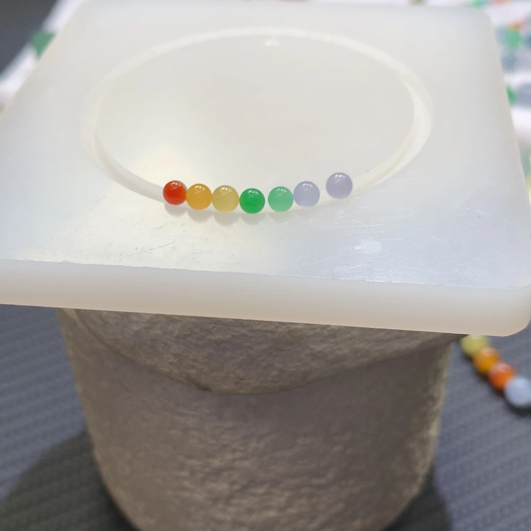 定制翡翠未镶嵌七色彩虹一组，3.8mm