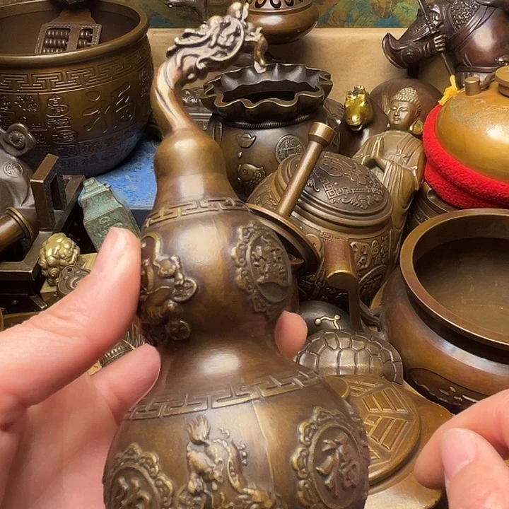 精美铜器批发档口