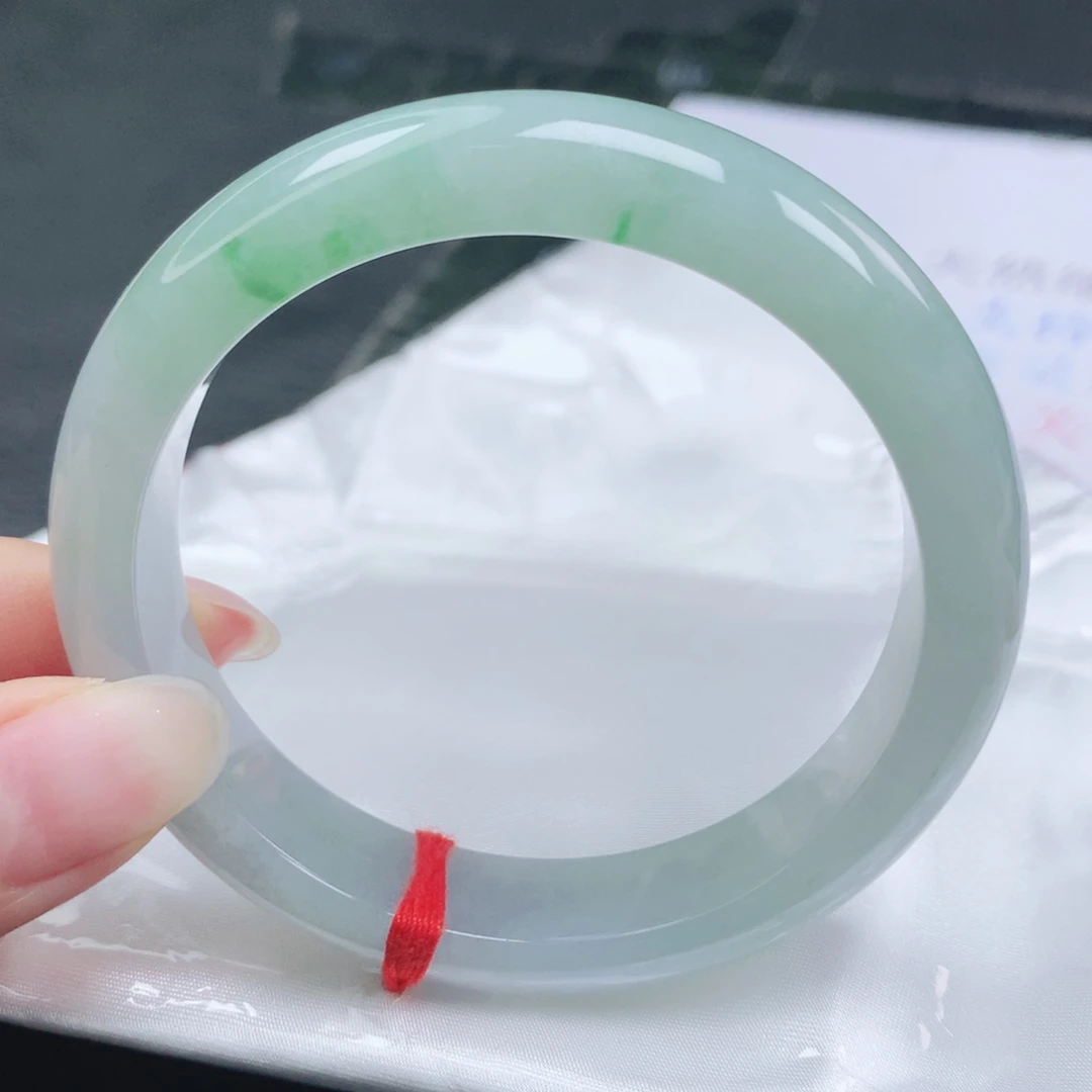 翡翠未镶嵌手镯翡翠56.4飘阳绿正圈