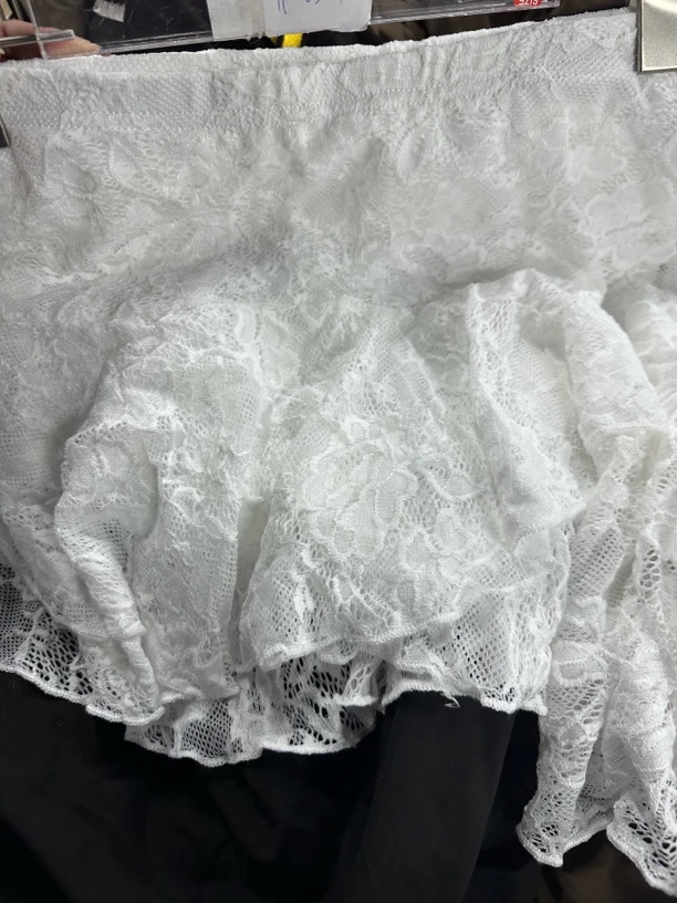 《头头女装》纯欲不规则下摆蕾丝飘带半身裙#04404