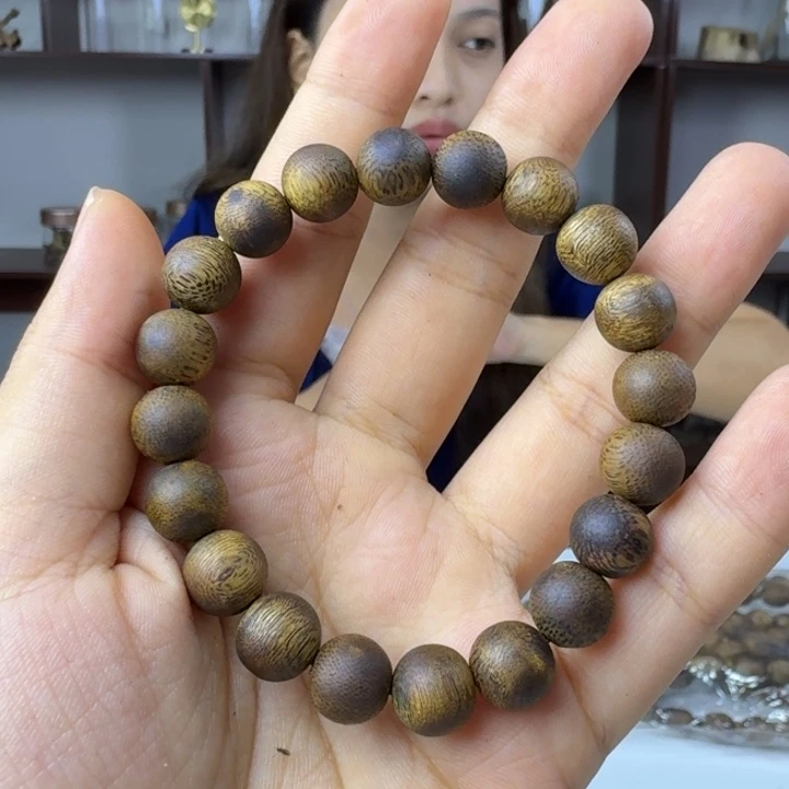 沉香碎屑沉香沉香沉香碎屑+1.0单圈圆珠+多样性发一